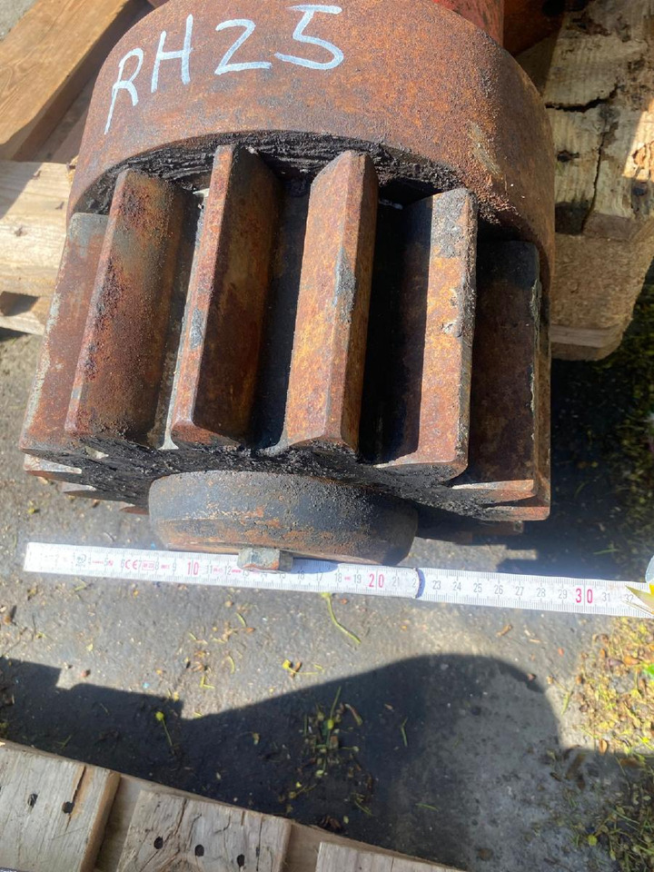 O&K RH 25 - أجزاء الهيكل السفلي - آلات البناء: صورة 3 O&K RH 25 - أجزاء الهيكل السفلي - آلات البناء: صورة 3