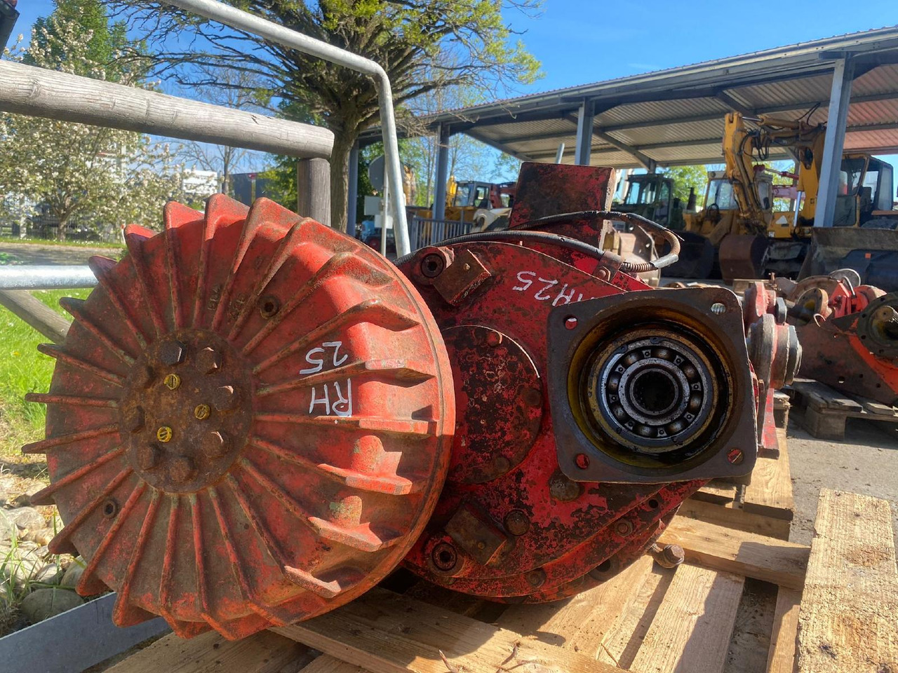 O&K RH 25 - أجزاء الهيكل السفلي - آلات البناء: صورة 2 O&K RH 25 - أجزاء الهيكل السفلي - آلات البناء: صورة 2