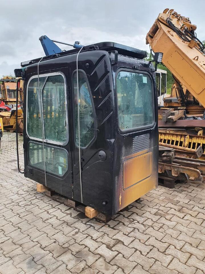Volvo EC 240 BNLC - كابينة - آلات البناء: صورة 4 Volvo EC 240 BNLC - كابينة - آلات البناء: صورة 4