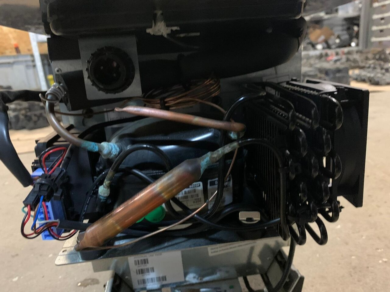 IVECO indel B 5802797207 SP940 24L stan nieznany 5802797207 IVECO - الكابينة والداخلية - شاحنة: صورة 3 IVECO indel B 5802797207 SP940 24L stan nieznany 5802797207 IVECO - الكابينة والداخلية - شاحنة: صورة 3