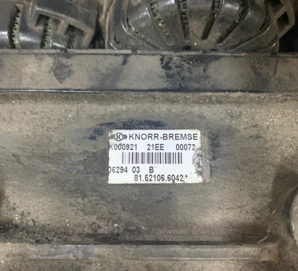 Knorr-Bremse Dwukanałowy 81.52106.6042 MAN TGA TGX TGS truck - صمام الفرامل - شاحنة: صورة 3 Knorr-Bremse Dwukanałowy 81.52106.6042 MAN TGA TGX TGS truck - صمام الفرامل - شاحنة: صورة 3