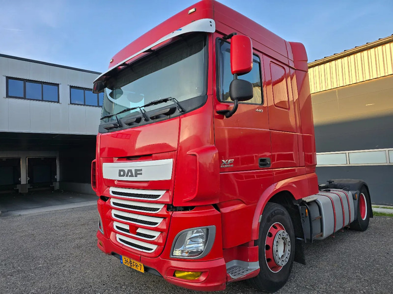 DAF XF 440 Euro 6 2015 - وحدة جر: صورة 1 DAF XF 440 Euro 6 2015 - وحدة جر: صورة 1