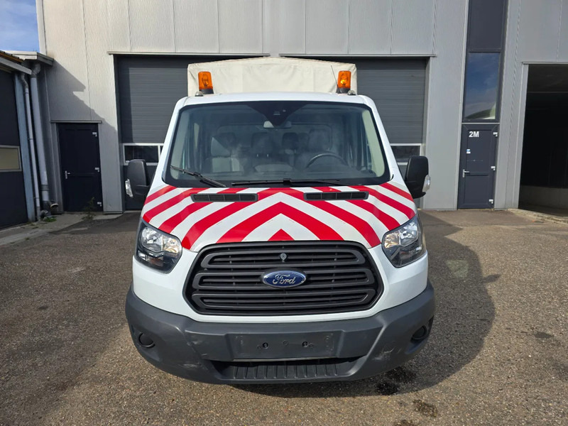 Ford Transit 7 seats Only ****42000km**** - شاحنة مفتوحة, الشاحنات الصغيرة كابينة مزدوجة: صورة 2 Ford Transit 7 seats Only ****42000km**** - شاحنة مفتوحة, الشاحنات الصغيرة كابينة مزدوجة: صورة 2