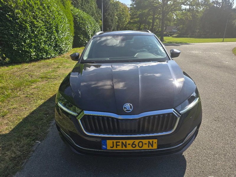 Škoda Octavia Combi 1.0 Benzine - سيارة: صورة 2 Škoda Octavia Combi 1.0 Benzine - سيارة: صورة 2