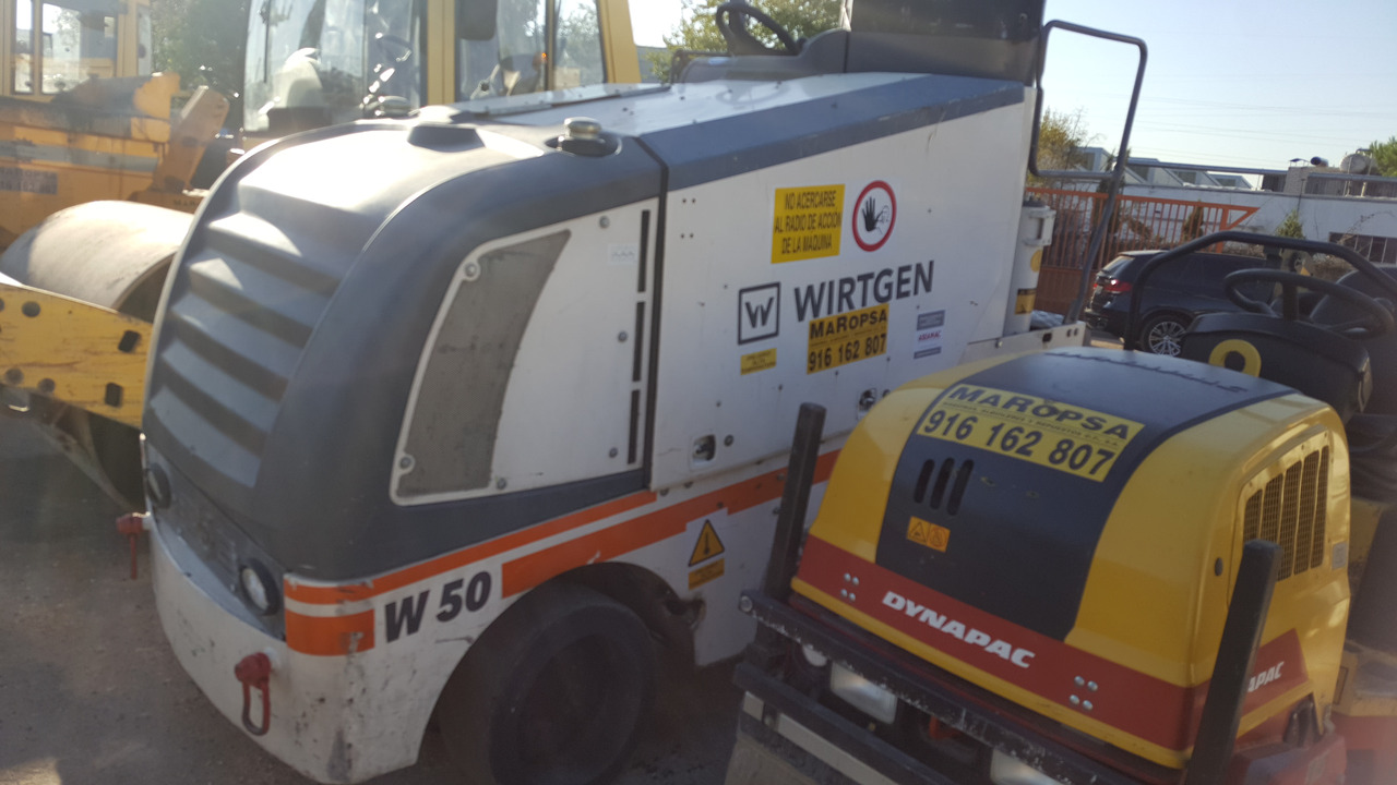 Fresadora de asfalto Wirtgen W 50 - قشاطة أسفلت: صورة 1 Fresadora de asfalto Wirtgen W 50 - قشاطة أسفلت: صورة 1