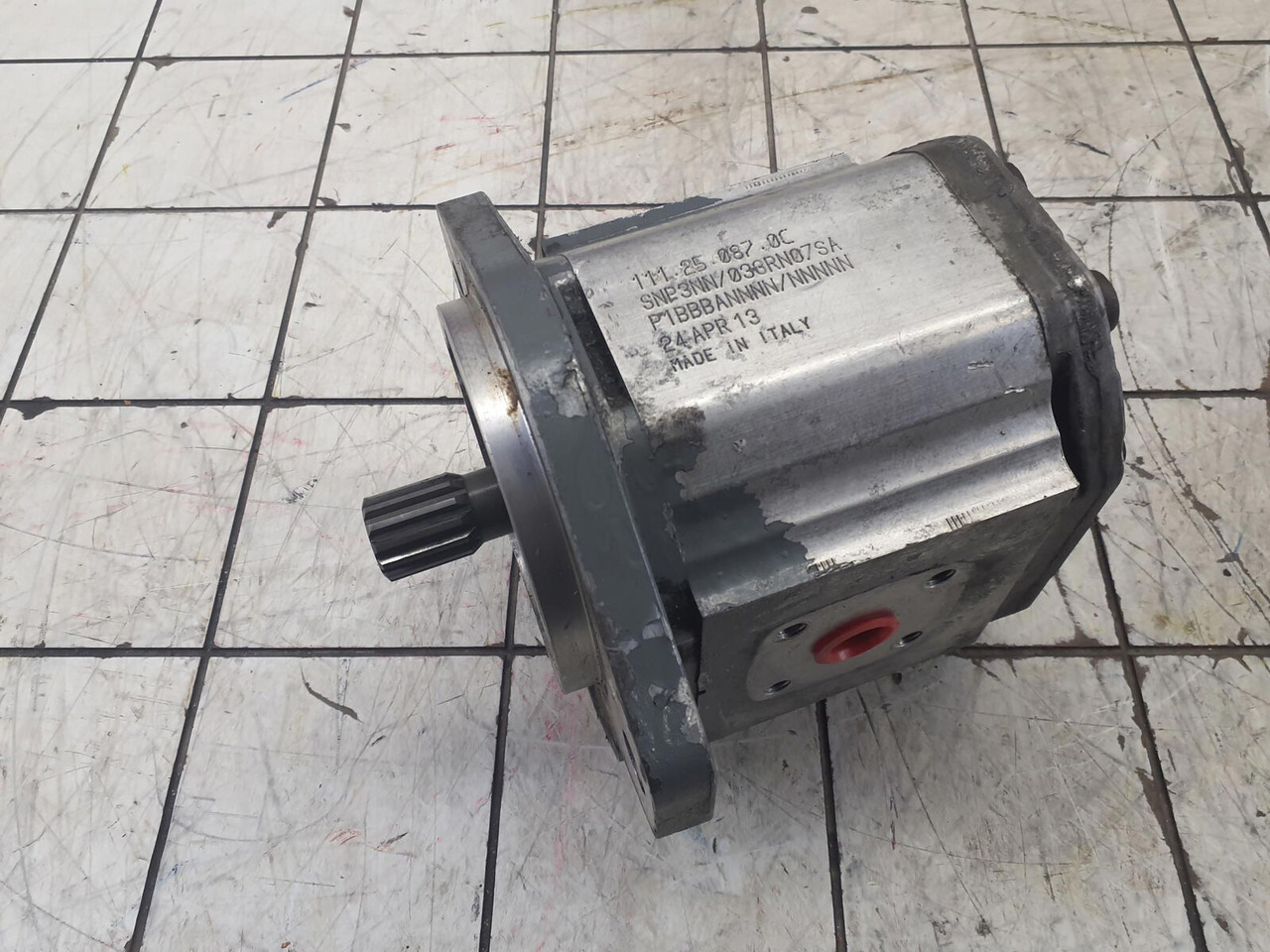 Danfoss LTM 1130-5.1 GEAR PUMP - مضخة هيدروليكية - موبايل كرين: صورة 1 Danfoss LTM 1130-5.1 GEAR PUMP - مضخة هيدروليكية - موبايل كرين: صورة 1