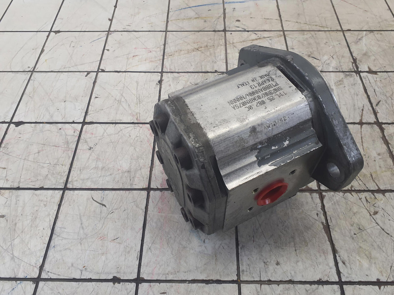 Danfoss LTM 1130-5.1 GEAR PUMP - مضخة هيدروليكية - موبايل كرين: صورة 3 Danfoss LTM 1130-5.1 GEAR PUMP - مضخة هيدروليكية - موبايل كرين: صورة 3