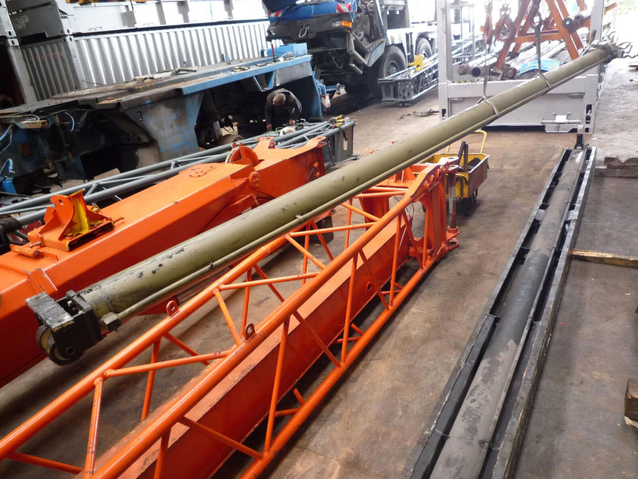 FAUN ATF 30 telescopic cylinder single - اسطوانة هيدروليكية - موبايل كرين: صورة 2 FAUN ATF 30 telescopic cylinder single - اسطوانة هيدروليكية - موبايل كرين: صورة 2