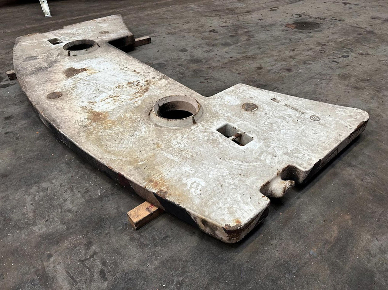 FAUN ATF 50-3 counterweight 1,1 ton - الوزن المعاكس - موبايل كرين: صورة 4 FAUN ATF 50-3 counterweight 1,1 ton - الوزن المعاكس - موبايل كرين: صورة 4