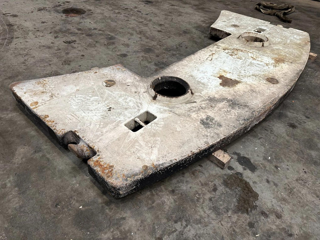 FAUN ATF 50-3 counterweight 1,1 ton - الوزن المعاكس - موبايل كرين: صورة 3 FAUN ATF 50-3 counterweight 1,1 ton - الوزن المعاكس - موبايل كرين: صورة 3