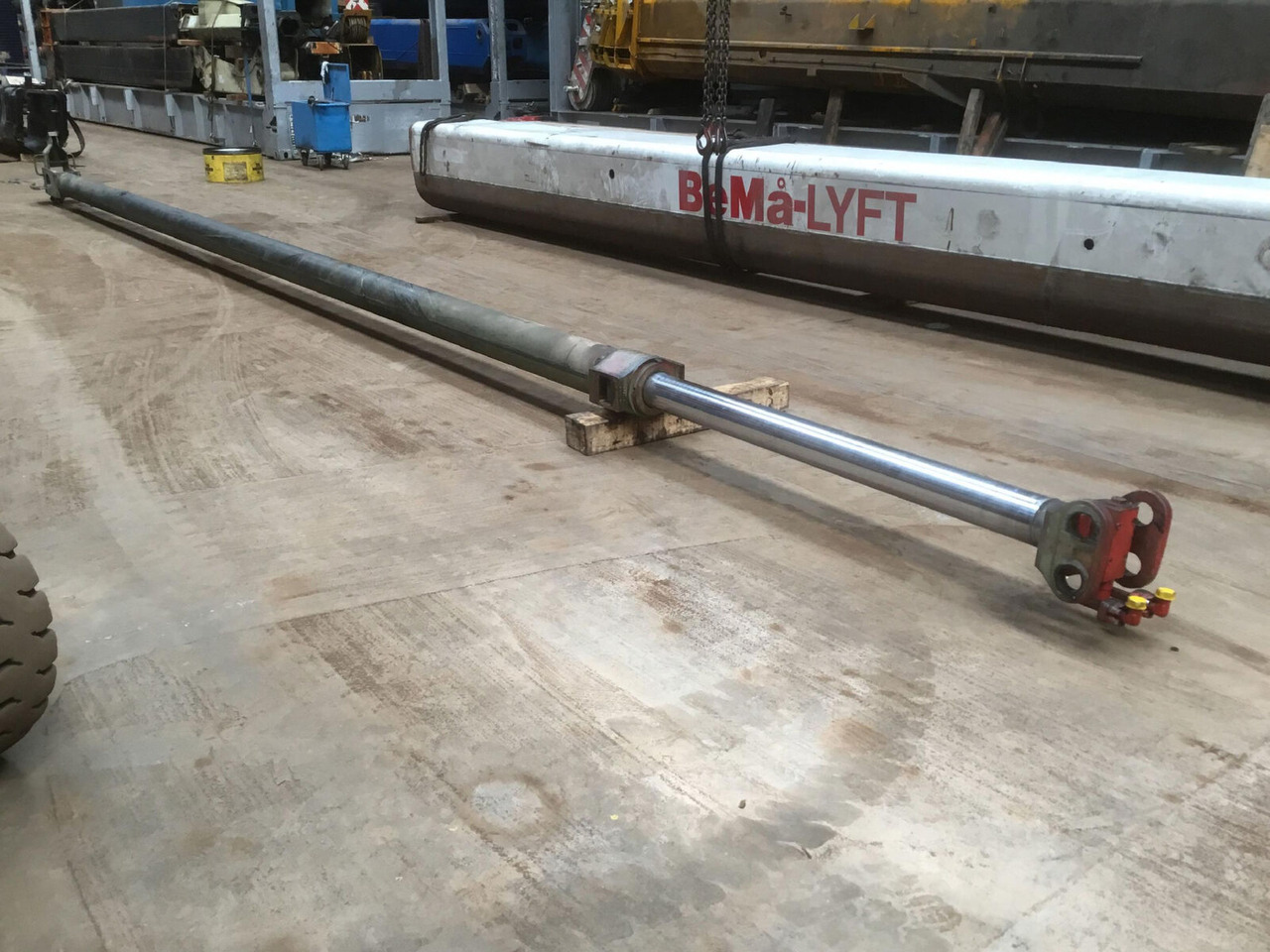 FAUN ATF 50 G-3 telescopic cylinder - اسطوانة هيدروليكية - موبايل كرين: صورة 2 FAUN ATF 50 G-3 telescopic cylinder - اسطوانة هيدروليكية - موبايل كرين: صورة 2