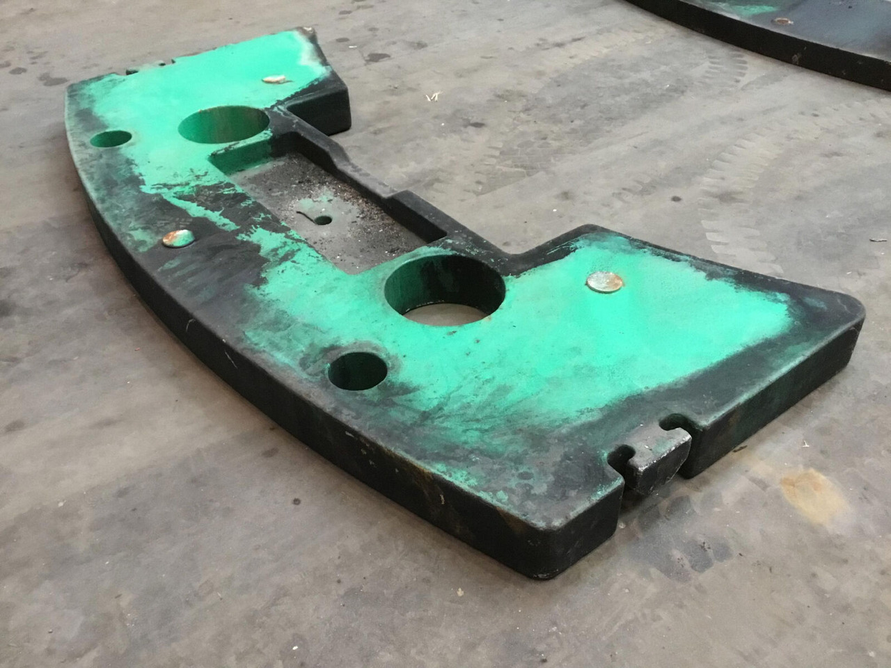 FAUN ATF 60-3 counterweight 2 ton - الوزن المعاكس - موبايل كرين: صورة 2 FAUN ATF 60-3 counterweight 2 ton - الوزن المعاكس - موبايل كرين: صورة 2