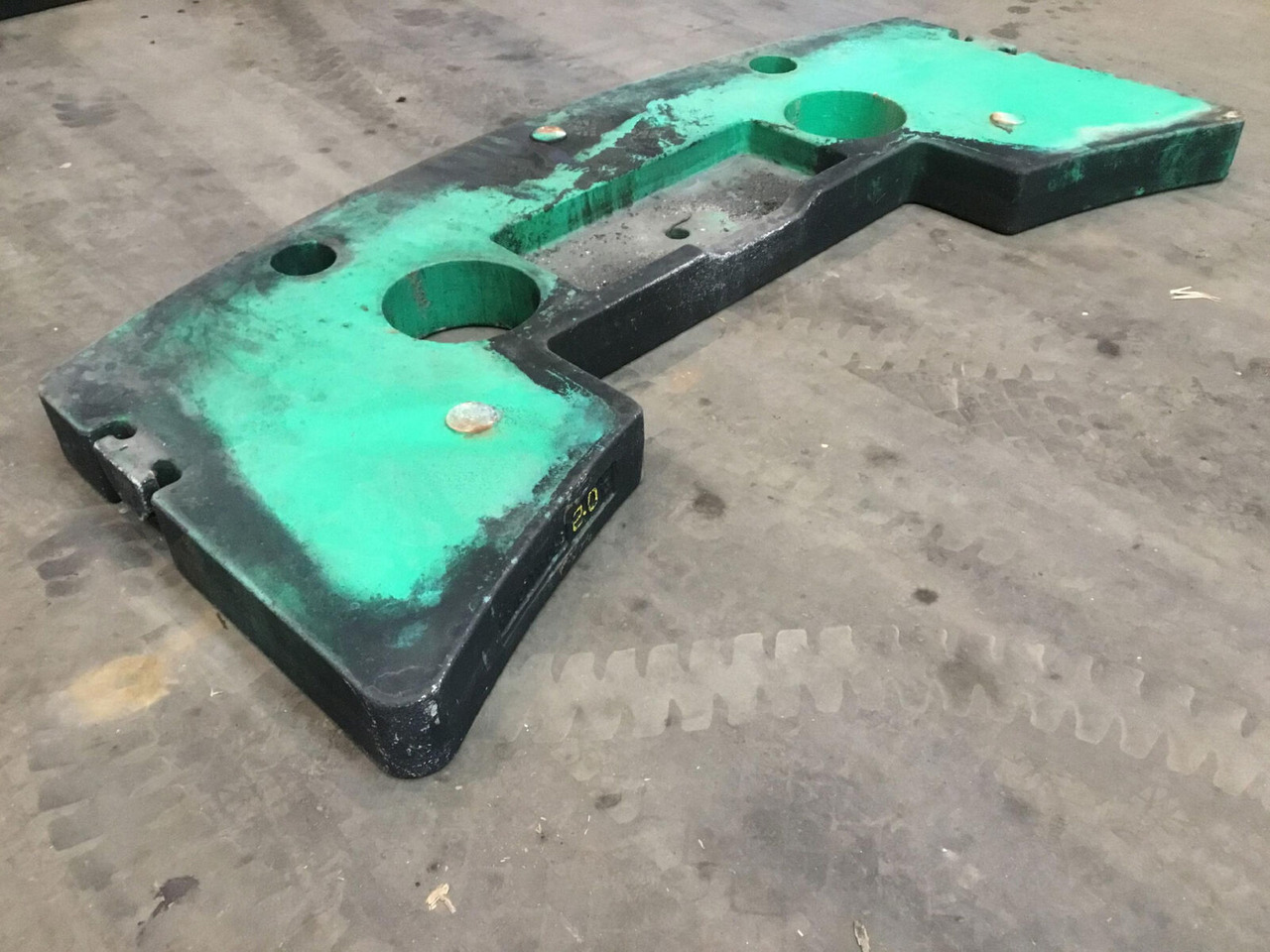 FAUN ATF 60-3 counterweight 2 ton - الوزن المعاكس - موبايل كرين: صورة 1 FAUN ATF 60-3 counterweight 2 ton - الوزن المعاكس - موبايل كرين: صورة 1
