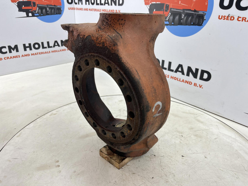 Faun RTF 50 Steering knuckle 16 holes axle 3 right - مفصل التوجيه - رافعة: صورة 1 Faun RTF 50 Steering knuckle 16 holes axle 3 right - مفصل التوجيه - رافعة: صورة 1