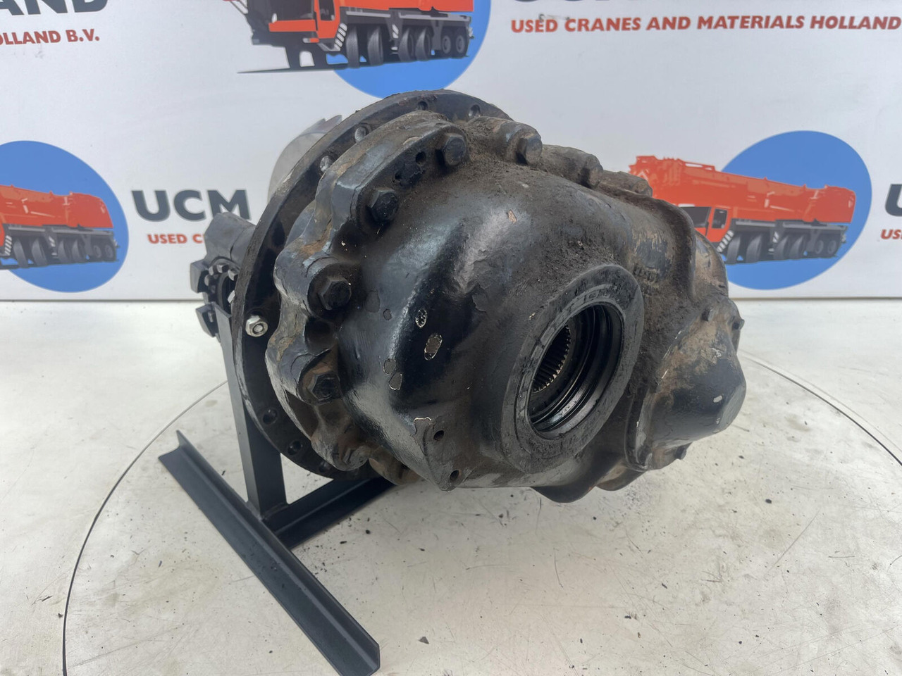 Gottwald mid differential 14x34 axle 4 - صندوق التروس التفاضلية - رافعة: صورة 3 Gottwald mid differential 14x34 axle 4 - صندوق التروس التفاضلية - رافعة: صورة 3
