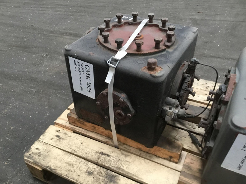 Grove GMK 2035 Diff box axle nr 1 - صندوق التروس التفاضلية - رافعة: صورة 3 Grove GMK 2035 Diff box axle nr 1 - صندوق التروس التفاضلية - رافعة: صورة 3