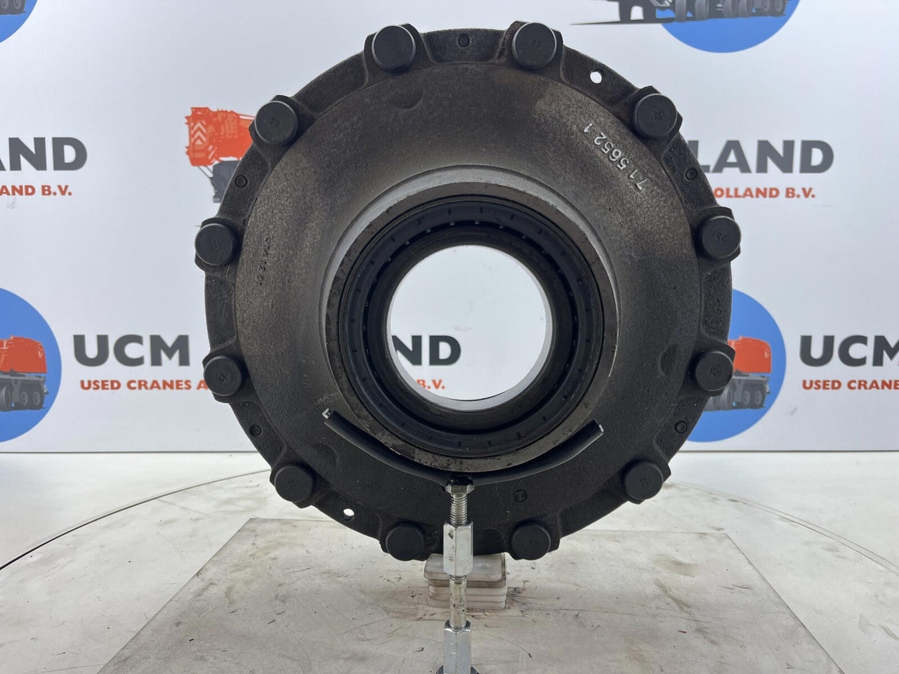 Grove GMK 3050 Megatrak wheel hub - محور - رافعة: صورة 5 Grove GMK 3050 Megatrak wheel hub - محور - رافعة: صورة 5