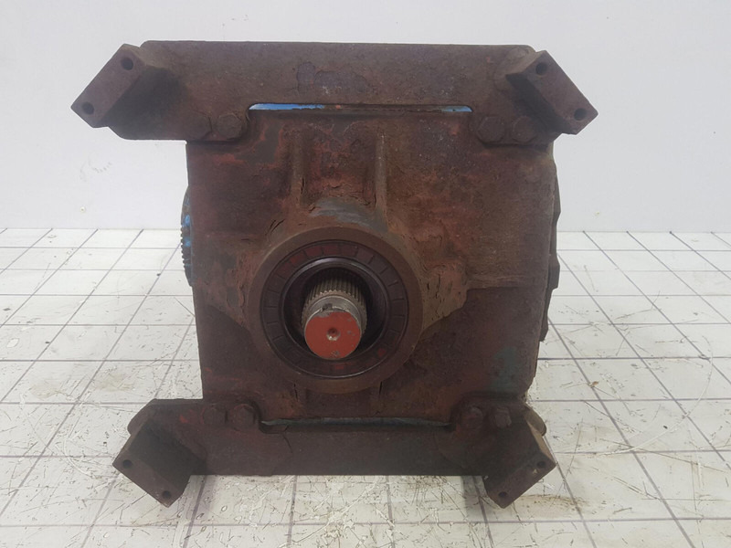 Grove GMK 3050 axle 3 diff box - صندوق التروس التفاضلية - رافعة: صورة 4 Grove GMK 3050 axle 3 diff box - صندوق التروس التفاضلية - رافعة: صورة 4