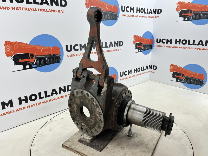 Grove GMK 3055 Steering knuckle 16 holes axle 3 right - مفصل التوجيه - رافعة: صورة 3 Grove GMK 3055 Steering knuckle 16 holes axle 3 right - مفصل التوجيه - رافعة: صورة 3