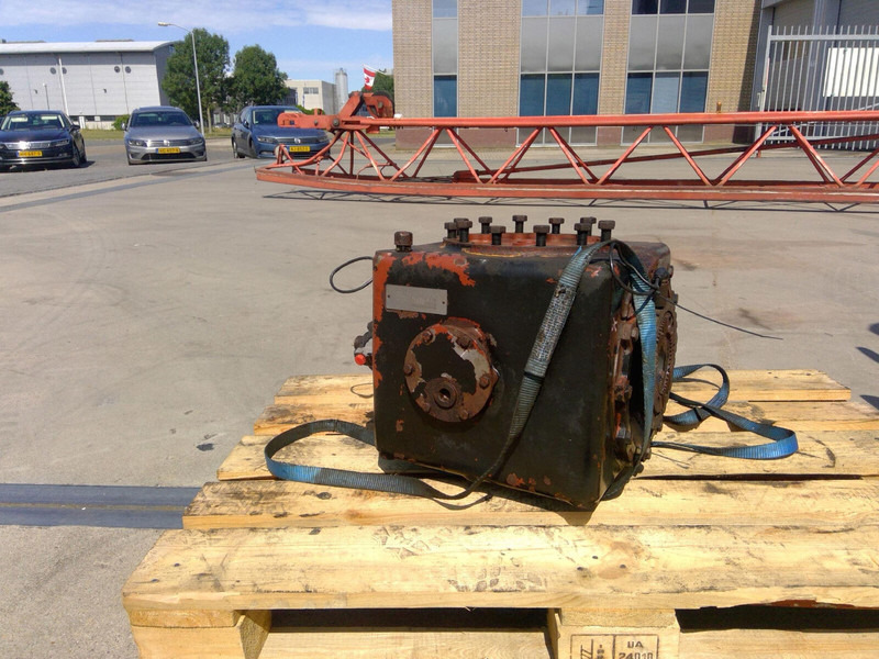 Grove GMK 3055 diff box axle 1 - صندوق التروس التفاضلية - رافعة: صورة 3 Grove GMK 3055 diff box axle 1 - صندوق التروس التفاضلية - رافعة: صورة 3