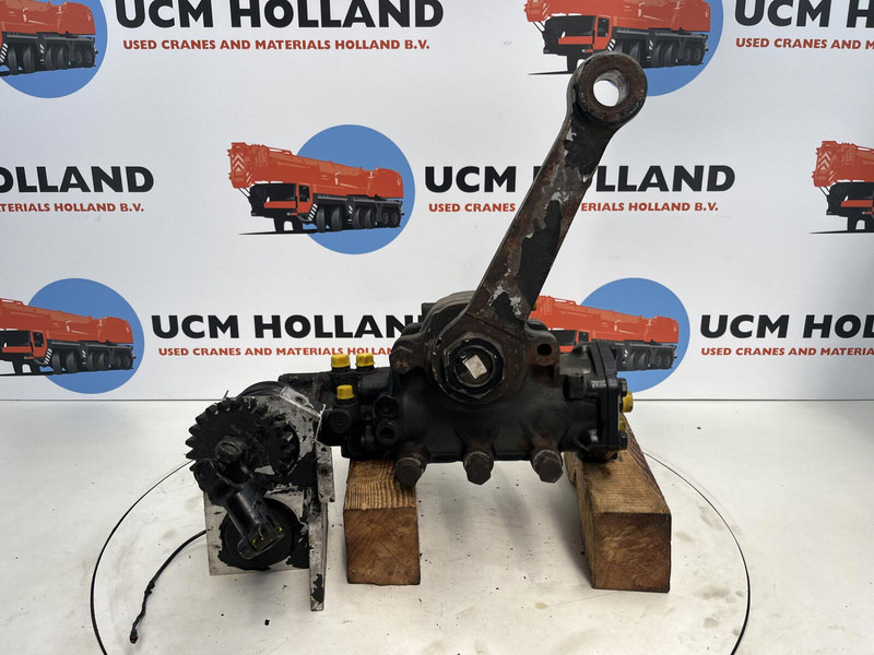 Grove GMK 3055 steering Box - عمود التوجيه - رافعة: صورة 1 Grove GMK 3055 steering Box - عمود التوجيه - رافعة: صورة 1