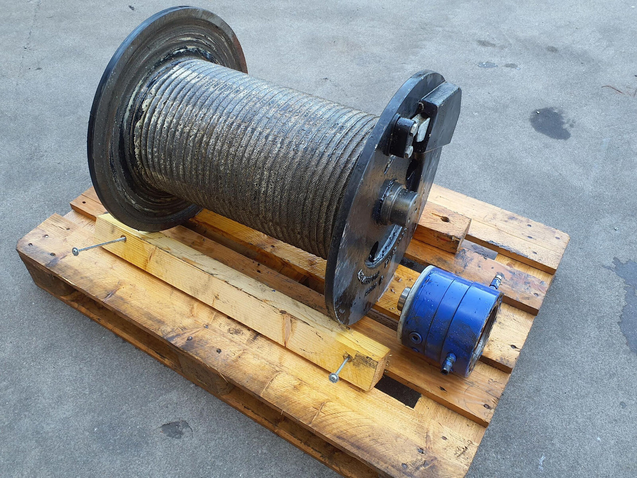 Grove GMK 4090 Main hoist - ونش لإنقاذ السيارات - رافعة: صورة 3 Grove GMK 4090 Main hoist - ونش لإنقاذ السيارات - رافعة: صورة 3