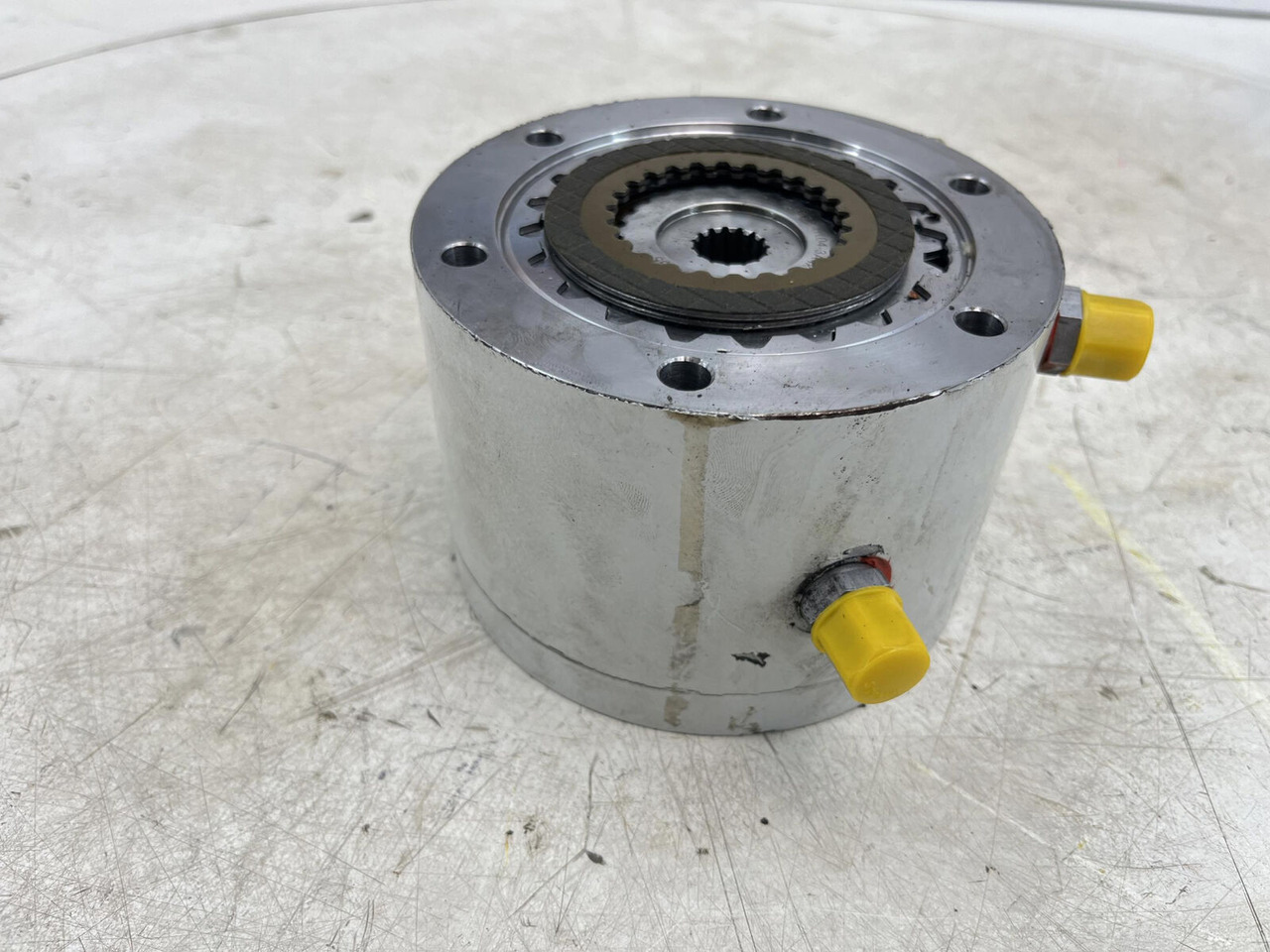 Grove GMK 5150 multiple-disk brake slewing gear - محرك سوينغ - موبايل كرين: صورة 5 Grove GMK 5150 multiple-disk brake slewing gear - محرك سوينغ - موبايل كرين: صورة 5