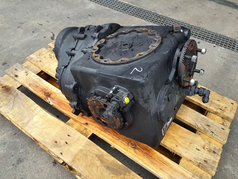Grove GMK 6400 diff box axle2 - صندوق التروس التفاضلية - رافعة: صورة 2 Grove GMK 6400 diff box axle2 - صندوق التروس التفاضلية - رافعة: صورة 2