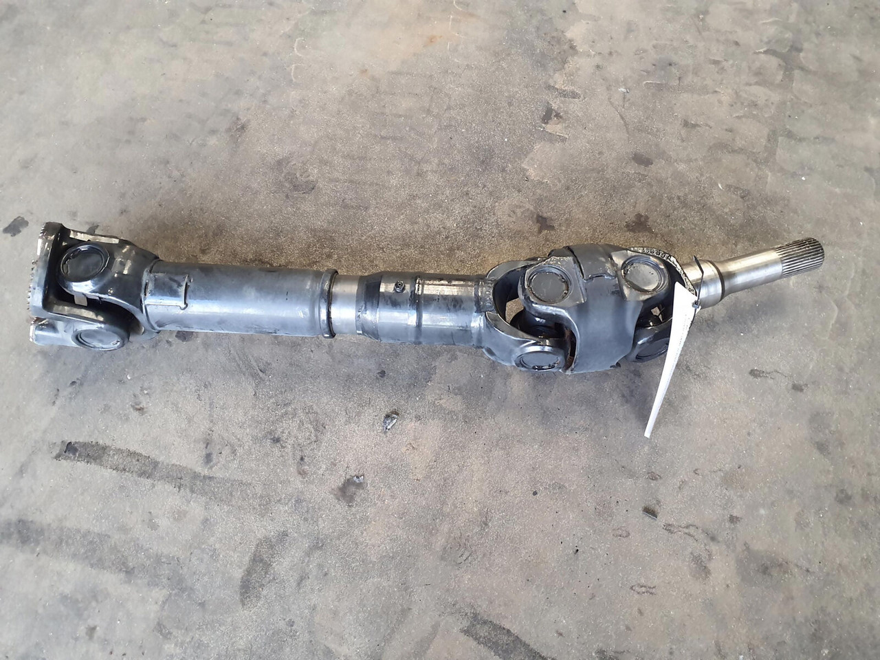 Grove GMK 6400 drive shaft axle 1 - نصف رمح - آلات البناء: صورة 3 Grove GMK 6400 drive shaft axle 1 - نصف رمح - آلات البناء: صورة 3