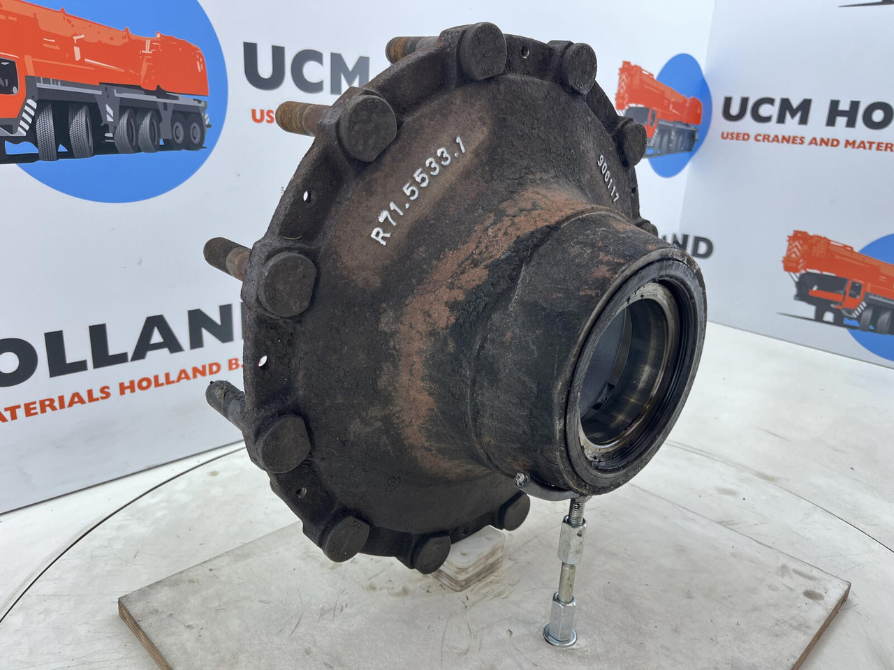 Grove GMK Megatrak wheel hub - محور - رافعة: صورة 4 Grove GMK Megatrak wheel hub - محور - رافعة: صورة 4