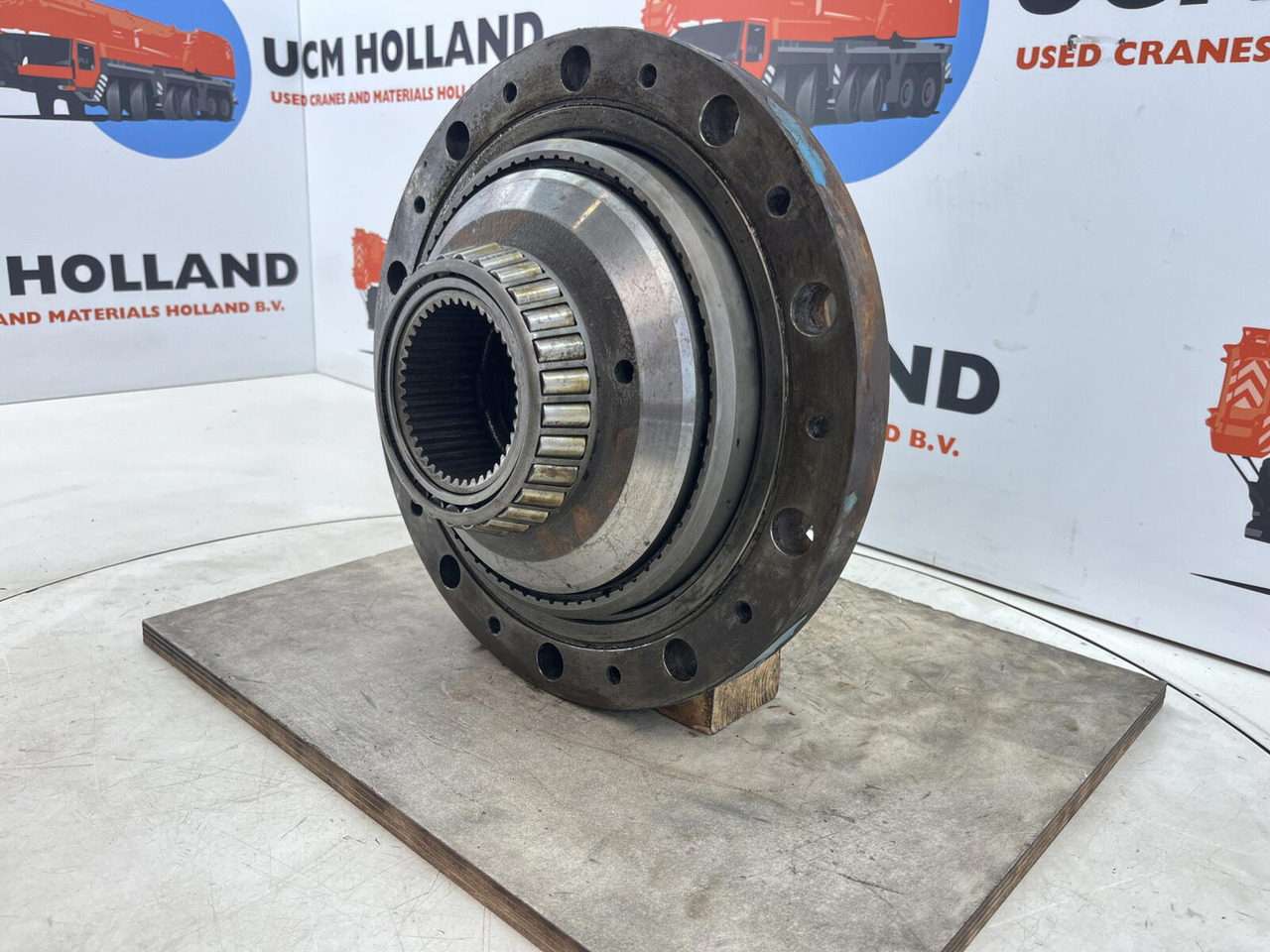 Kessler+Co Kessler Planetary gear 17-24-67-32-3pl-H83-42 - محرك السفر - موبايل كرين: صورة 3 Kessler+Co Kessler Planetary gear 17-24-67-32-3pl-H83-42 - محرك السفر - موبايل كرين: صورة 3