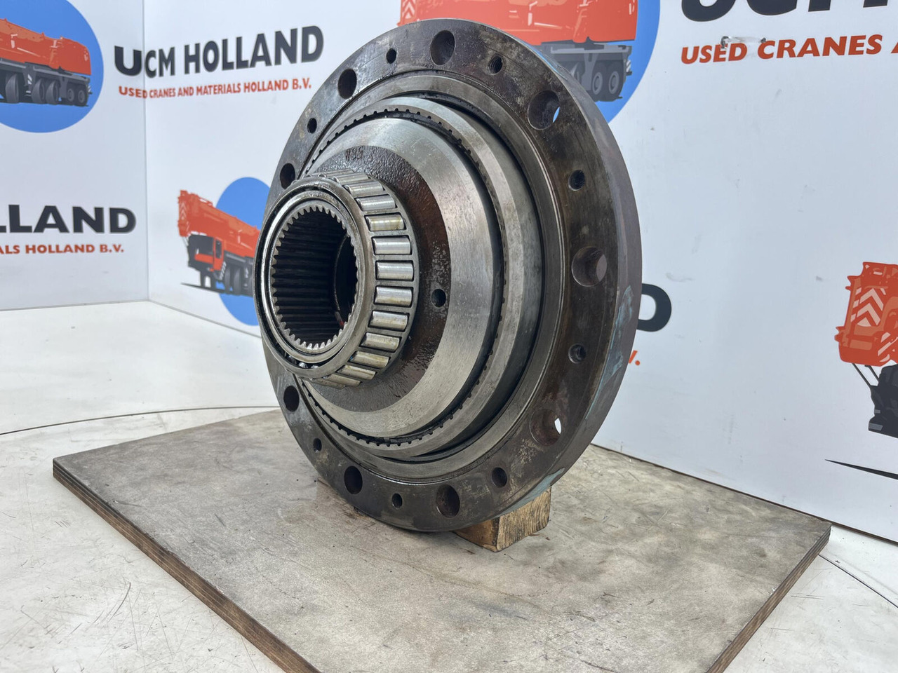 Kessler+Co Kessler Planetary gear 17-24-67-32-3pl-H83-42 - محرك السفر - موبايل كرين: صورة 3 Kessler+Co Kessler Planetary gear 17-24-67-32-3pl-H83-42 - محرك السفر - موبايل كرين: صورة 3