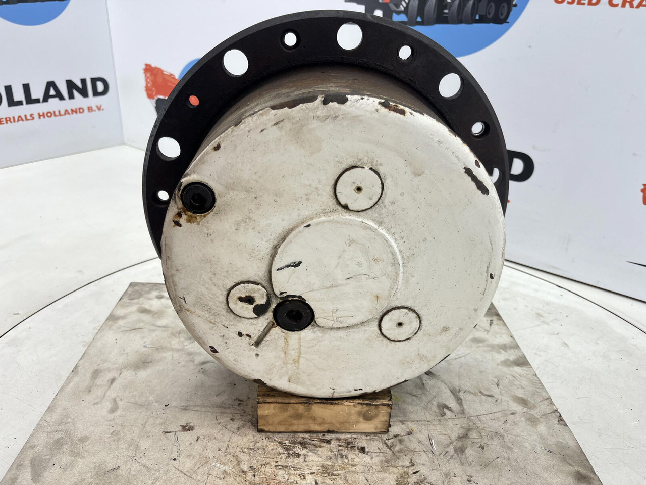Kessler+Co Terex-Demag AC 35 planetary gear 17-24-67-32-3pl-H135-46 - محرك السفر - موبايل كرين: صورة 1 Kessler+Co Terex-Demag AC 35 planetary gear 17-24-67-32-3pl-H135-46 - محرك السفر - موبايل كرين: صورة 1