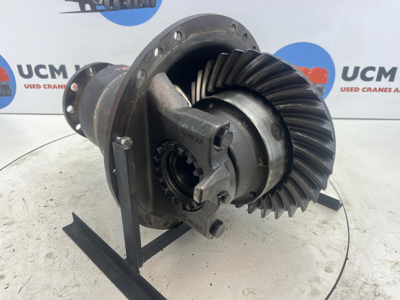 Kessler End differential 17x31 - صندوق التروس التفاضلية - موبايل كرين: صورة 1 Kessler End differential 17x31 - صندوق التروس التفاضلية - موبايل كرين: صورة 1