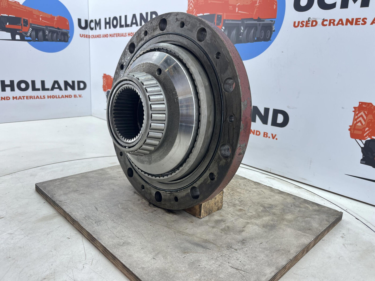 Kessler Planetary gear 17-24-67-32-3pl-H83-42 - محرك السفر - موبايل كرين: صورة 3 Kessler Planetary gear 17-24-67-32-3pl-H83-42 - محرك السفر - موبايل كرين: صورة 3