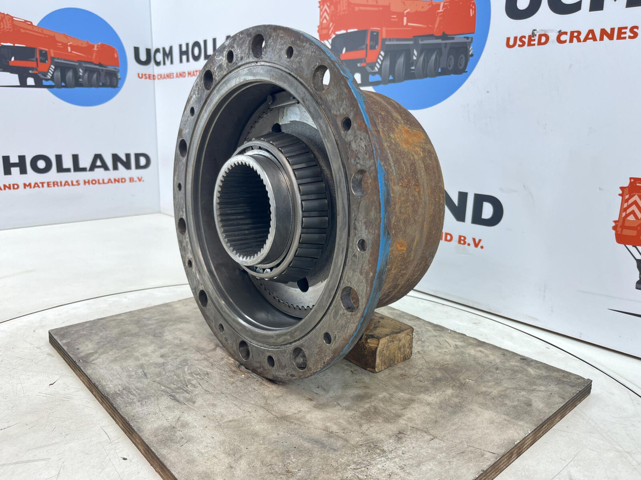 Kessler planetary gear 22-25-74-40-4pl-H172-46 - محرك السفر - رافعة: صورة 3 Kessler planetary gear 22-25-74-40-4pl-H172-46 - محرك السفر - رافعة: صورة 3