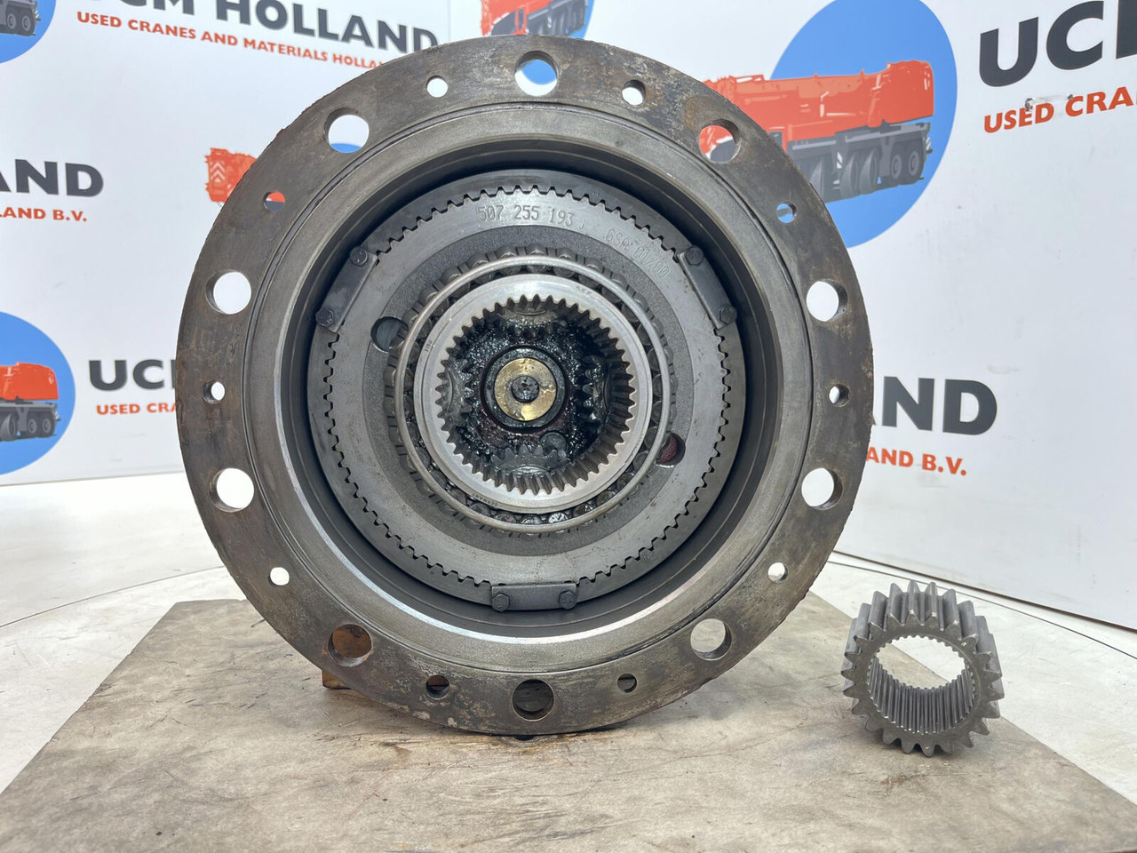 Kessler planetary gear 22-25-74-40-4pl-H172-46 - محرك السفر - رافعة: صورة 5 Kessler planetary gear 22-25-74-40-4pl-H172-46 - محرك السفر - رافعة: صورة 5