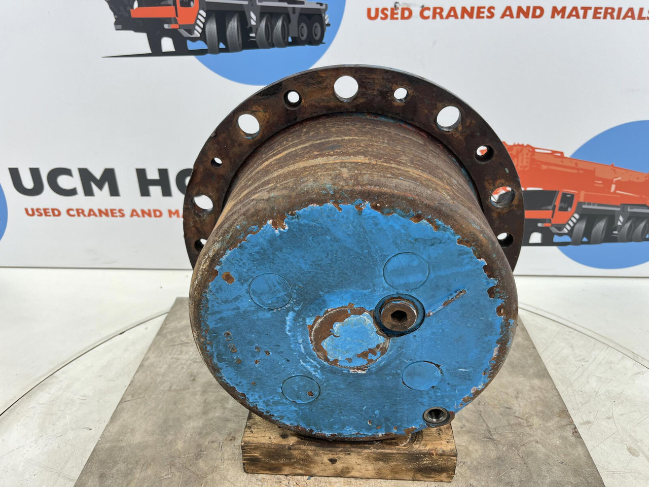 Kessler planetary gear 22-25-74-40-4pl-H172-46 - محرك السفر - رافعة: صورة 1 Kessler planetary gear 22-25-74-40-4pl-H172-46 - محرك السفر - رافعة: صورة 1