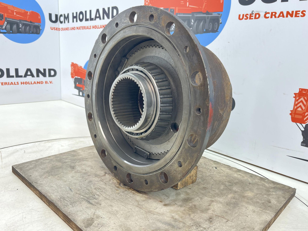 Kessler planetary gear 22-25-74-40-4pl-H172-46 - محرك السفر - رافعة: صورة 3 Kessler planetary gear 22-25-74-40-4pl-H172-46 - محرك السفر - رافعة: صورة 3