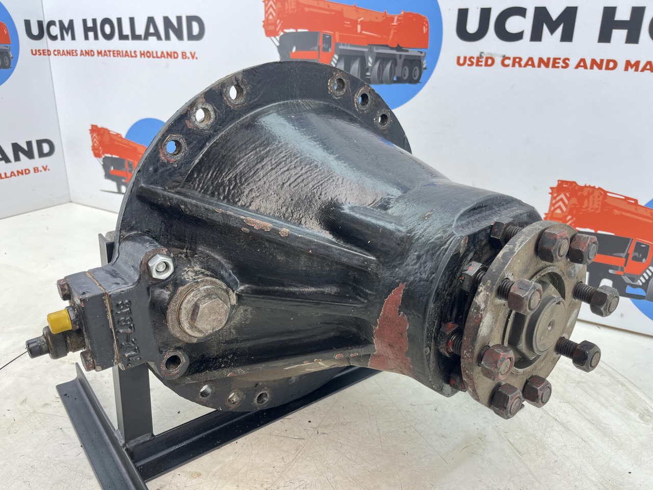 Krupp 70 GMT End differential 17x36 axle 1 - صندوق التروس التفاضلية - موبايل كرين: صورة 4 Krupp 70 GMT End differential 17x36 axle 1 - صندوق التروس التفاضلية - موبايل كرين: صورة 4