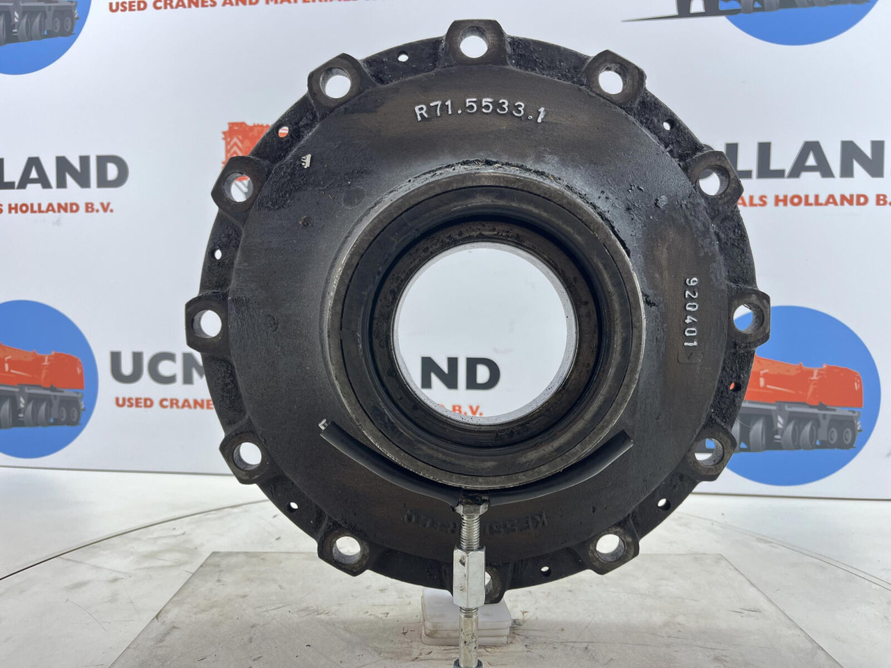 Krupp KMK 3045 Megatrak wheel hub - محور - رافعة: صورة 5 Krupp KMK 3045 Megatrak wheel hub - محور - رافعة: صورة 5