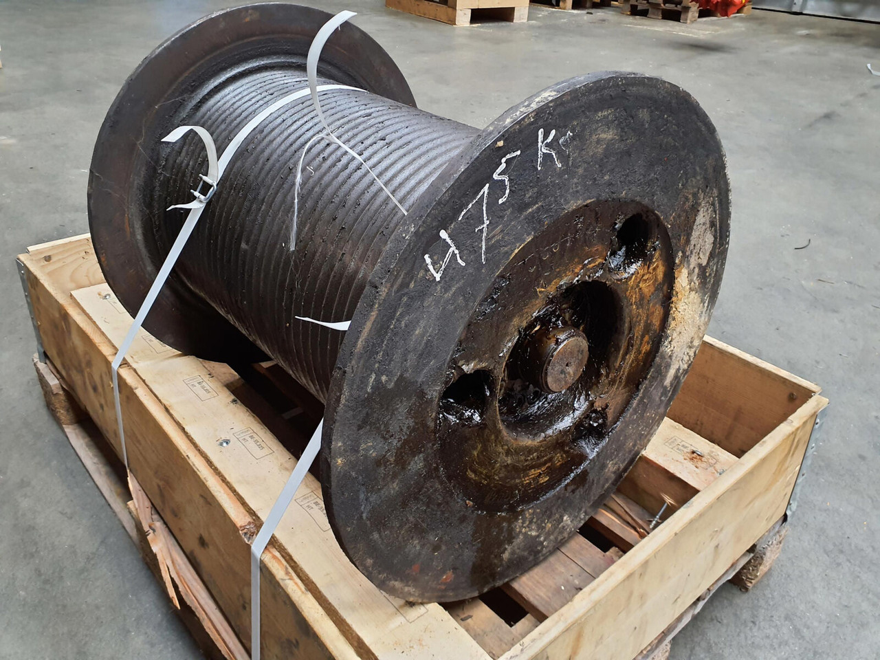 Krupp KMK 4070 winch - ونش لإنقاذ السيارات - موبايل كرين: صورة 1 Krupp KMK 4070 winch - ونش لإنقاذ السيارات - موبايل كرين: صورة 1