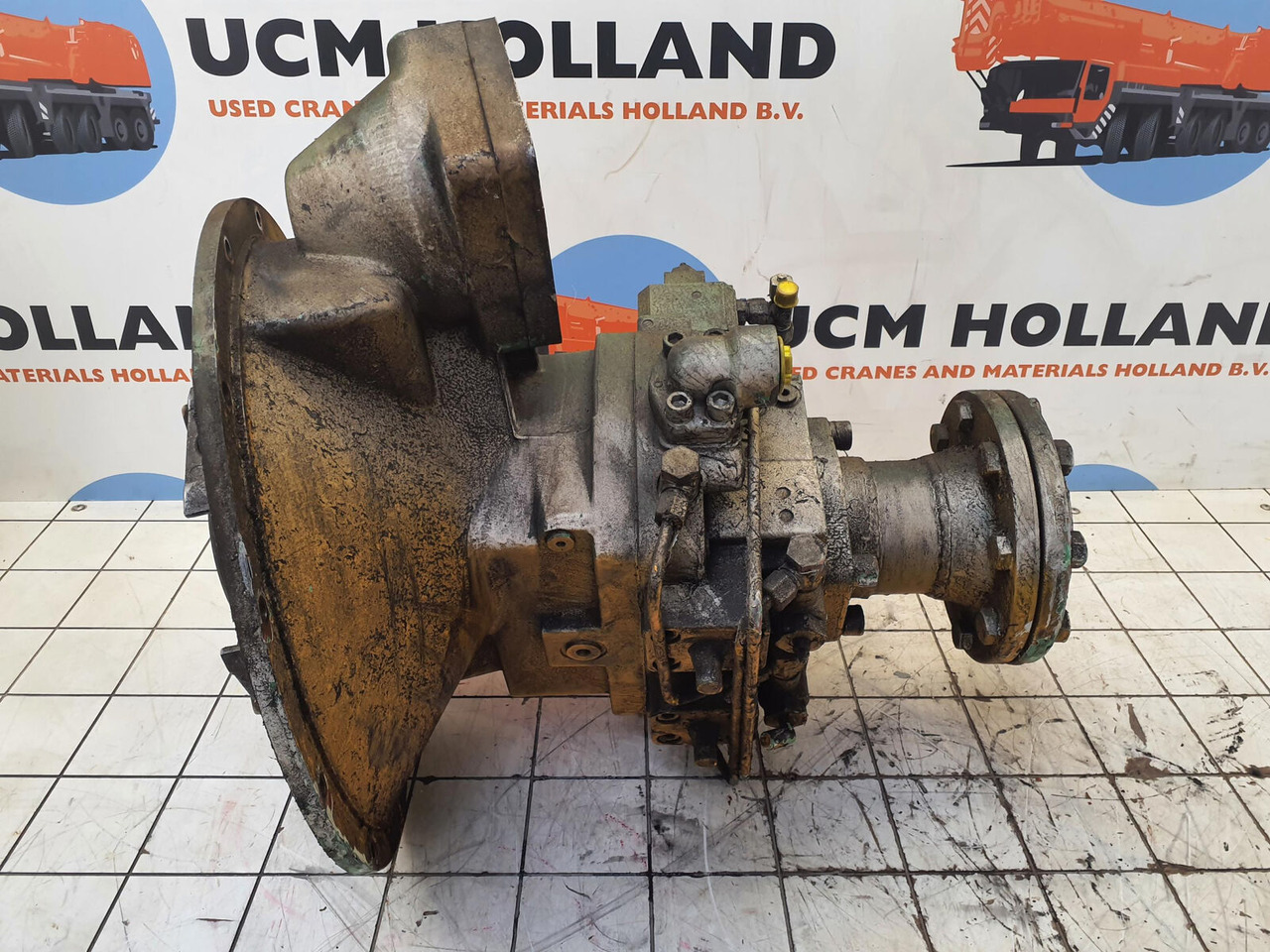 Krupp KMK 5100 upper pump for parts - مضخة هيدروليكية - موبايل كرين: صورة 1 Krupp KMK 5100 upper pump for parts - مضخة هيدروليكية - موبايل كرين: صورة 1