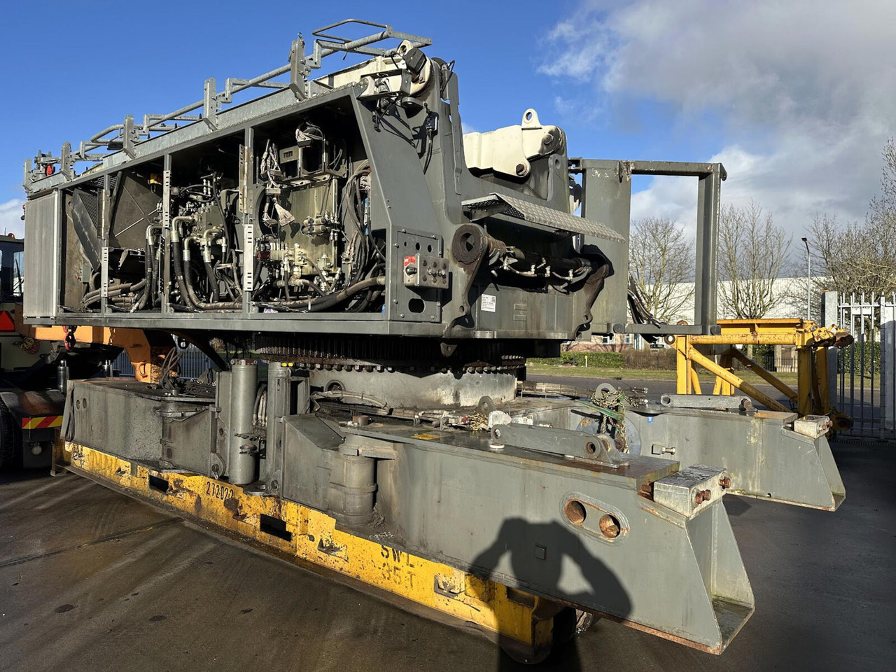 Liebherr LR 1160 - رافعة مجنزرة: صورة 1 Liebherr LR 1160 - رافعة مجنزرة: صورة 1