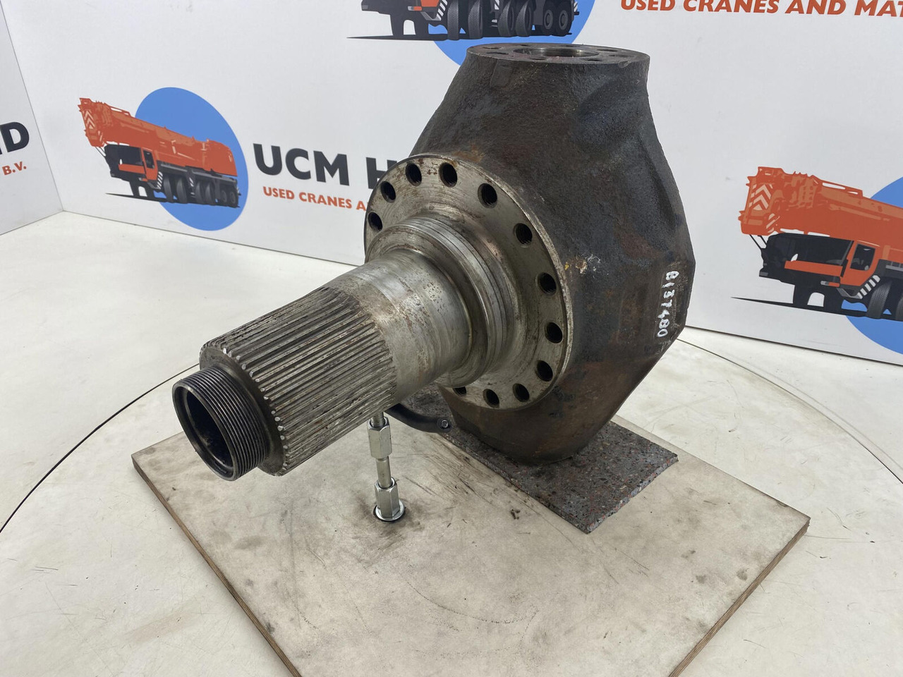 Liebherr LTM 1035 Steering knuckle 16 holes axle 1 - مفصل التوجيه - موبايل كرين: صورة 1 Liebherr LTM 1035 Steering knuckle 16 holes axle 1 - مفصل التوجيه - موبايل كرين: صورة 1