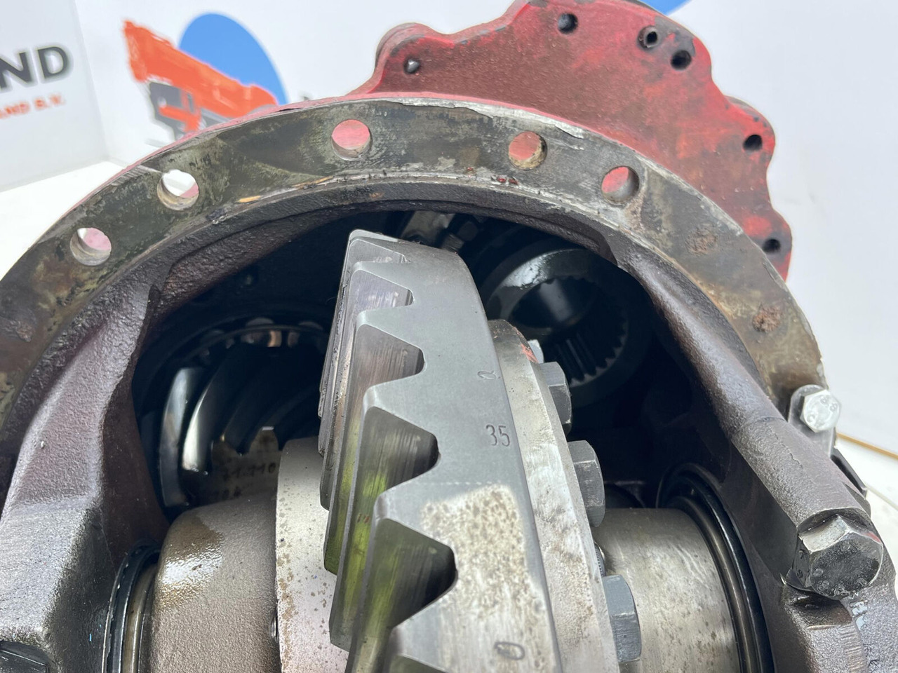 Liebherr LTM 1045 mid differential 13x35 axle 2 - صندوق التروس التفاضلية - موبايل كرين: صورة 5 Liebherr LTM 1045 mid differential 13x35 axle 2 - صندوق التروس التفاضلية - موبايل كرين: صورة 5