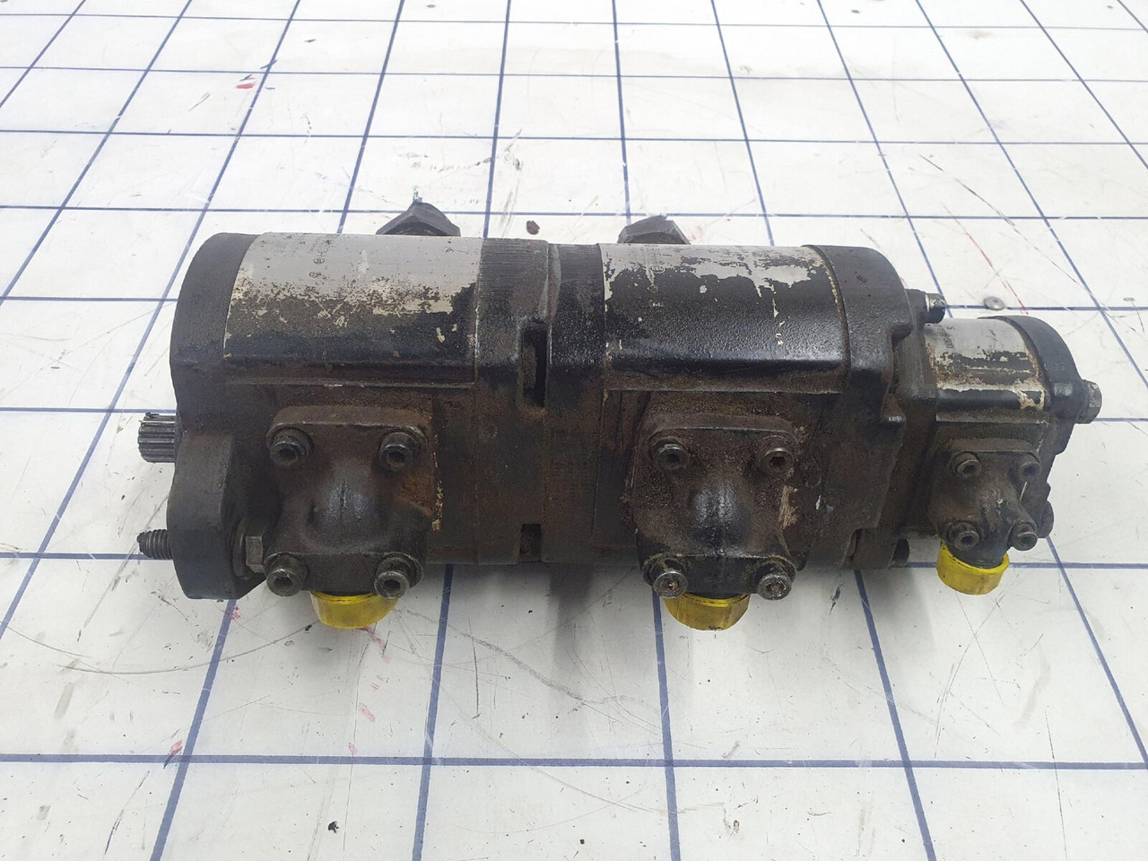 Liebherr LTM 1050-1 TRIPLE GEAR PUMP - مضخة هيدروليكية - موبايل كرين: صورة 2 Liebherr LTM 1050-1 TRIPLE GEAR PUMP - مضخة هيدروليكية - موبايل كرين: صورة 2
