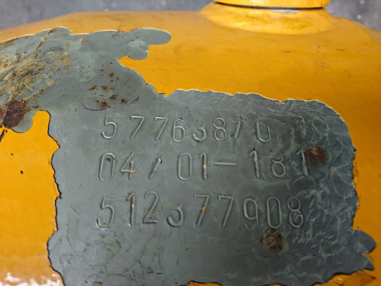 Liebherr LTM 1060-2 boom cylinder - اسطوانة هيدروليكية - موبايل كرين: صورة 3 Liebherr LTM 1060-2 boom cylinder - اسطوانة هيدروليكية - موبايل كرين: صورة 3