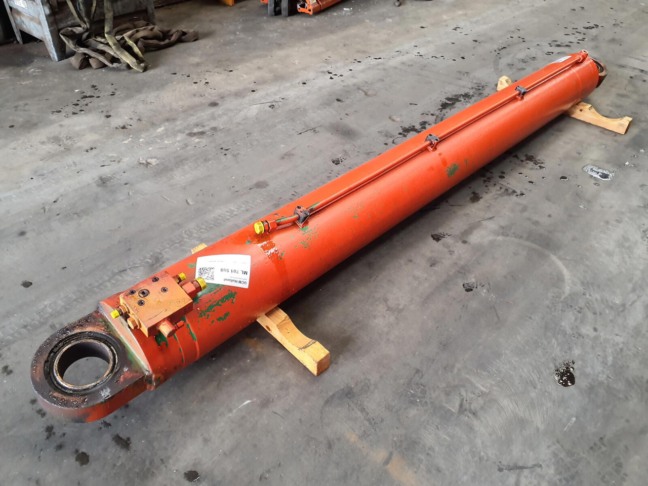 Liebherr LTM 1060 Luffing cylinder - اسطوانة هيدروليكية - موبايل كرين: صورة 2 Liebherr LTM 1060 Luffing cylinder - اسطوانة هيدروليكية - موبايل كرين: صورة 2