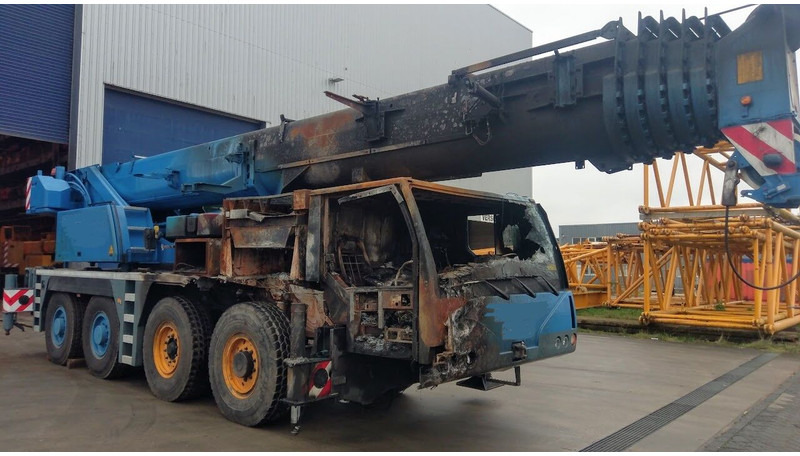 Liebherr LTM 1070-4.1 - رافعة لجميع التضاريس: صورة 2 Liebherr LTM 1070-4.1 - رافعة لجميع التضاريس: صورة 2